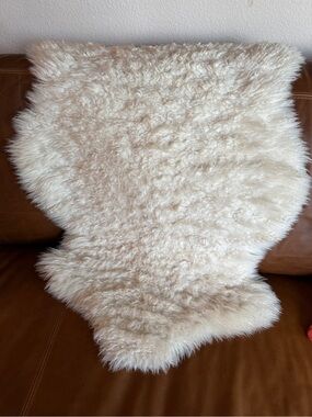 IKEA Sheepskin Rug – Natural sheepskin Accent Rug |Scandinavian Home Decor